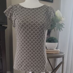 Elegant Black and White Patterned Women's Top